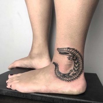 tattoo cá sấu mini ở chân tattoo cá sấu mini ở chân