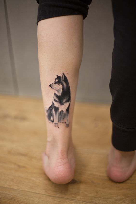 Hình xăm mini đẹp nhất năm con chó ở chân tattoo mini tuổi tuất ở chân đẹp nhất