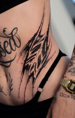 một công việc sáng tạo bên cạnh Top 888+ hình xăm bên hông siêu cuốn hút - Genztattoo