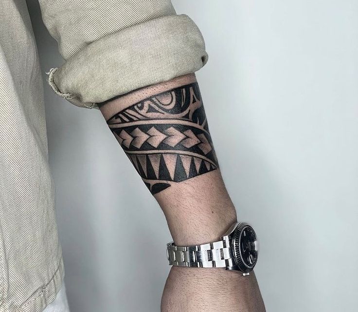 Hình xăm hình tròn lớn ở cánh tay Top 400+ hình xăm cẳng tay cho nam nữ được chọn lọc - Genztattoo