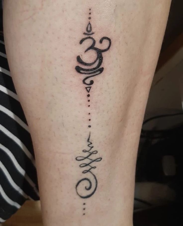 Hình xăm tiếng Phạn với hoa văn ý nghĩa tattoo chữ phạn họa tiết ý nghĩa