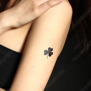 99+ hình xăm cỏ 3 lá mang lại may mắn, thuận lợi trong cuộc sống - Genztattoo