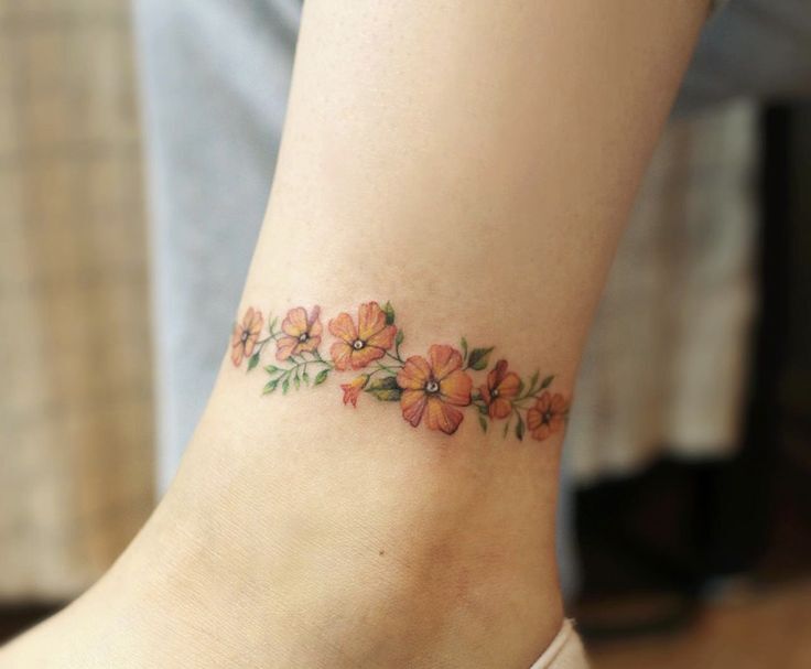 Một hình xăm ở mắt cá chân rất đẹp Hình xăm vòng chân rất đẹp