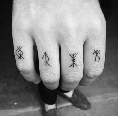 mẫu hình xăm biểu tượng rune ở ngón tay Top 777+ hình xăm cổ ngữ rune độc lạ và ấn tượng - Genztattoo