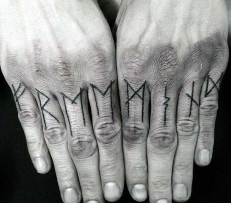 phong cách xăm ngón tay biểu tượng rune Top 777+ hình xăm cổ ngữ rune độc lạ và ấn tượng - Genztattoo
