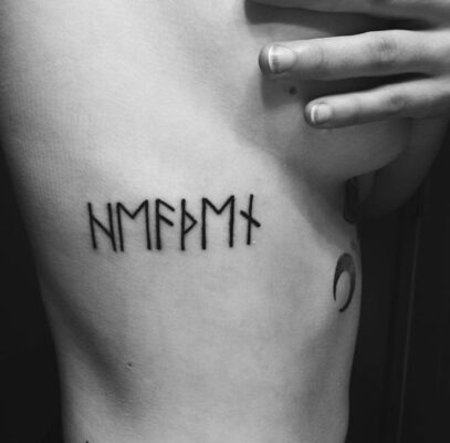 Hấp dẫn với thiết kế hình xăm rune cổ trên sườn ngực Top 777+ hình xăm cổ ngữ rune độc lạ và ấn tượng - Genztattoo