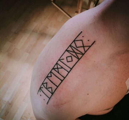 Mẫu biểu tượng rune xăm trên vai Top 777+ hình xăm cổ ngữ rune độc lạ và ấn tượng - Genztattoo