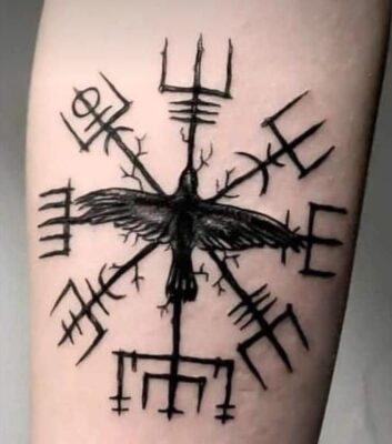 Hình xăm chữ Rune giống như sự kết nối của vạn vật trong vũ trụ Top 777+ hình xăm cổ ngữ rune độc lạ và ấn tượng - Genztattoo