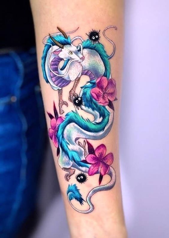 Hình xăm rồng Haku trên cổ tay kết hợp hoa anh đào và bồ hóng hình xăm rồng haku kết hợp hoa anh đào và bồ hóng ở cẳng tay