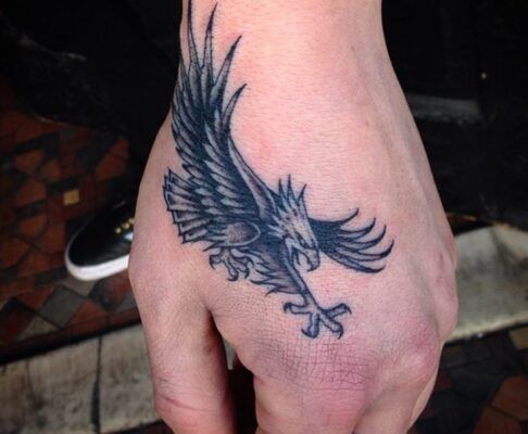 mu bàn tay hình xăm hoa văn đại bàng kiểu tattoo mu bàn tay mẫu chim đại bàng