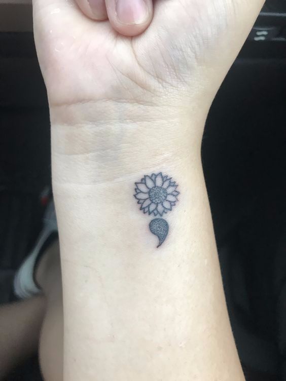 Hơn 300+ hình xăm dấu chấm phẩy hot trend gần đây - Genztattoo