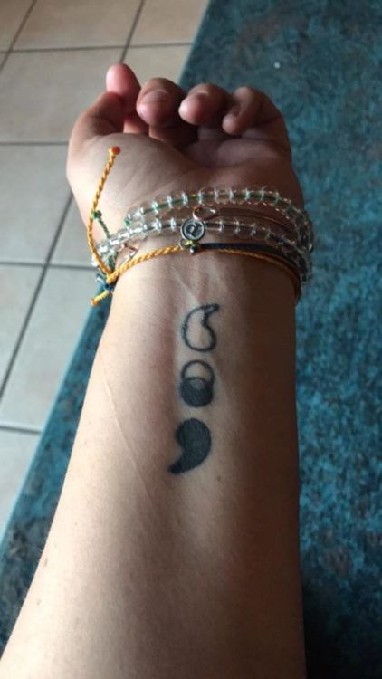 Hơn 300+ hình xăm dấu chấm phẩy hot trend gần đây - Genztattoo