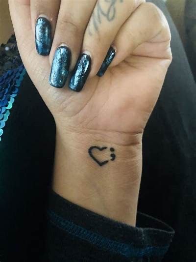 Hơn 300+ hình xăm dấu chấm phẩy hot trend gần đây - Genztattoo