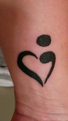 Hơn 300+ hình xăm dấu chấm phẩy hot trend gần đây - Genztattoo