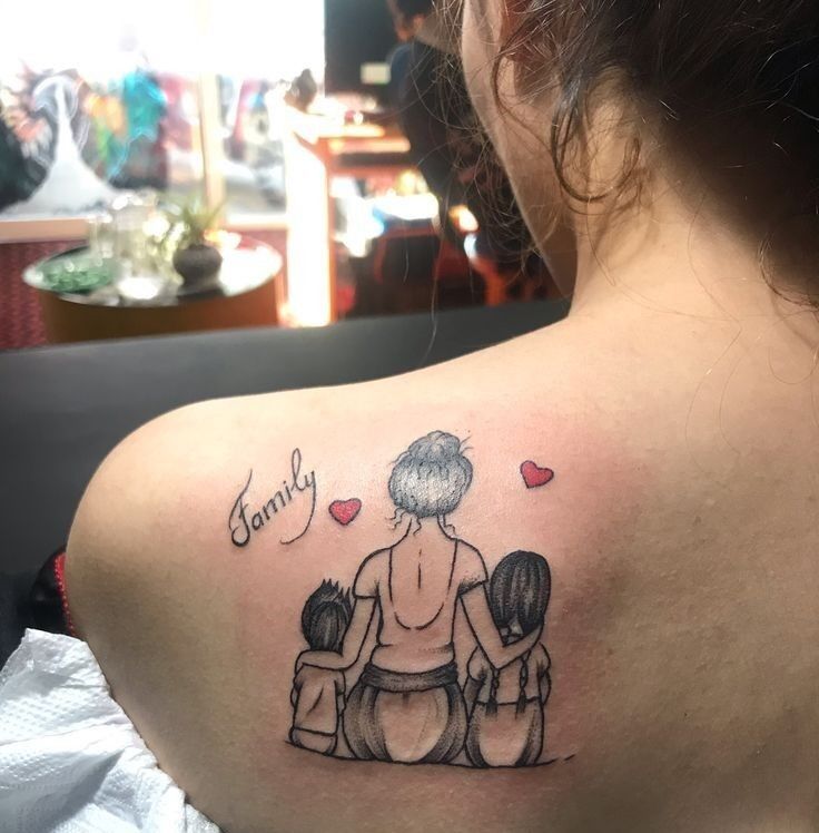hình xăm mẹ con cho nữ
