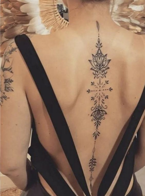 222+ hình xăm hoa sen cho nữ cực tinh tế và ấn tượng - Genztattoo