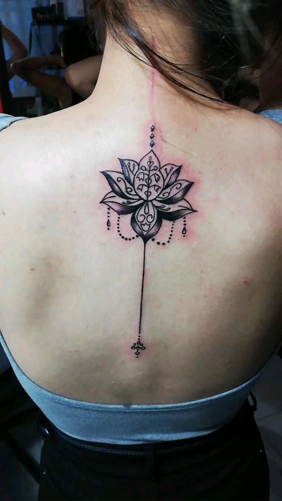 222+ hình xăm hoa sen cho nữ cực tinh tế và ấn tượng - Genztattoo