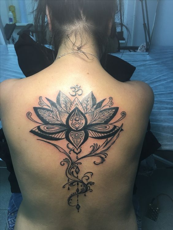 222+ hình xăm hoa sen cho nữ cực tinh tế và ấn tượng - Genztattoo