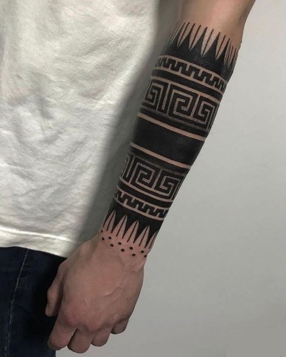 Bí ẩn của hình xăm hoa văn sự bí ẩn của kiểu tattoo họa tiết