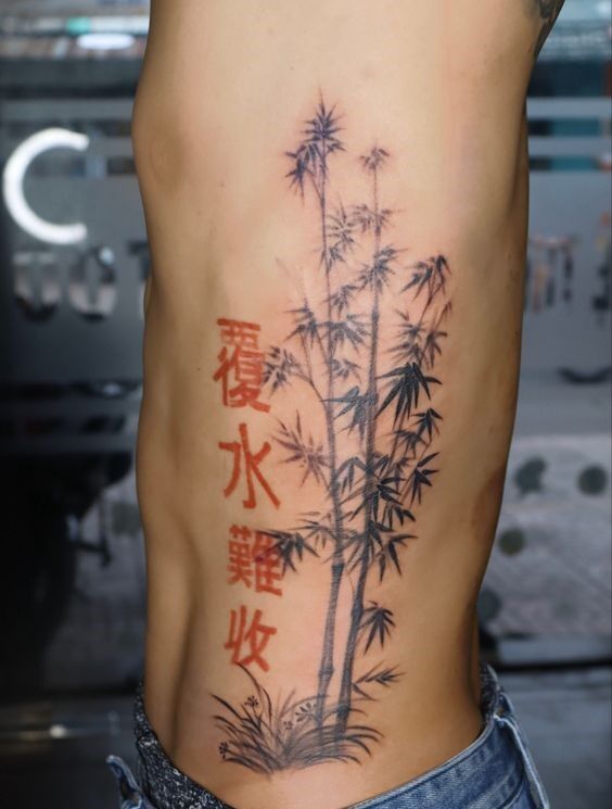 ý tưởng tattoo ở eo cho nam thể hiện sự thanh tịnh