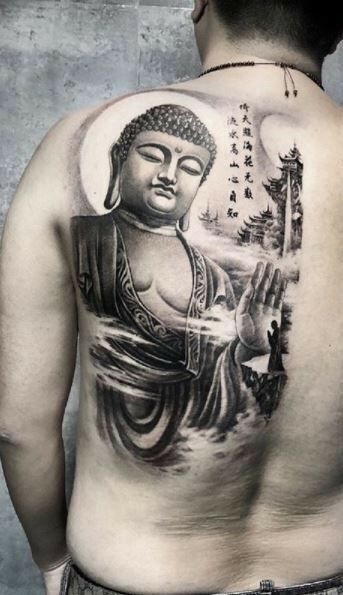 hình xăm sau lưng mang ý nghĩa tâm linh