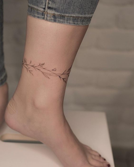 150 hình xăm mini ở chân độc đáo cho nam và nữ - Genztattoo