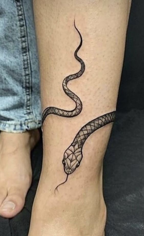 150 hình xăm mini ở chân độc đáo cho nam và nữ - Genztattoo