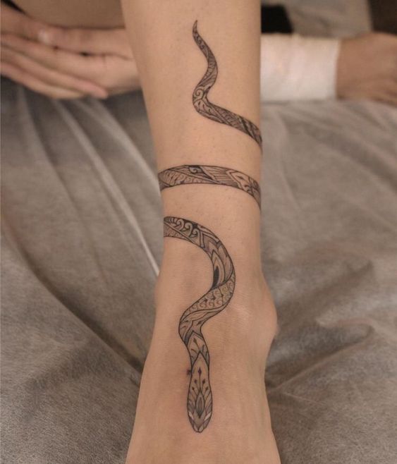 150 hình xăm mini ở chân độc đáo cho nam và nữ - Genztattoo