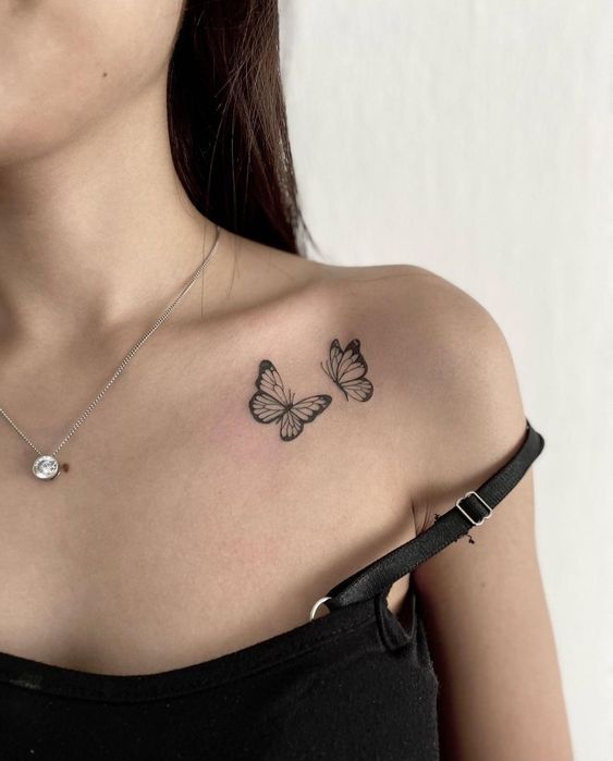 thiết kế hình xăm con bướm nhỏ trên xương đòn mẫu hình xăm hai con bướm mini ở xương quai xanh