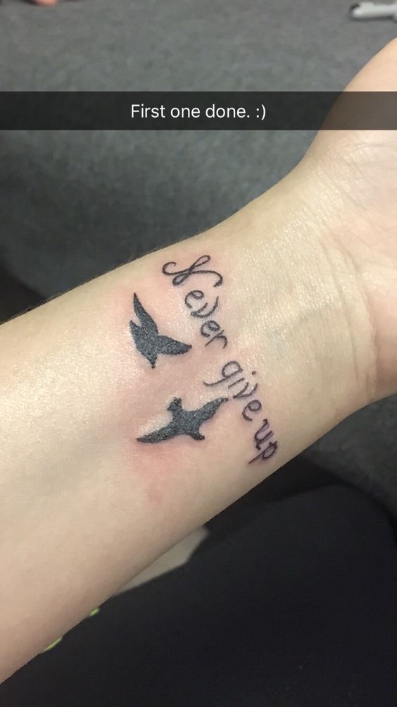 Gợi ý 700+ mẫu hình xăm chữ never give up khích lệ tinh thần - Genztattoo