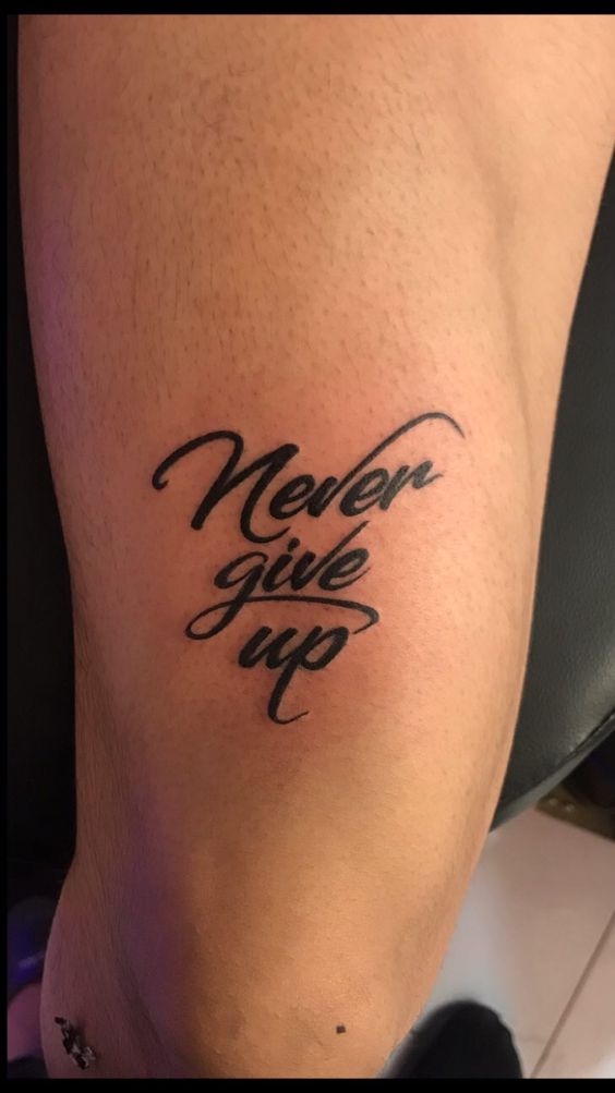 Gợi ý 700+ mẫu hình xăm chữ never give up khích lệ tinh thần - Genztattoo