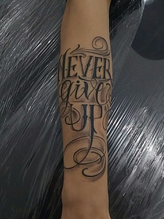 Gợi ý 700+ mẫu hình xăm chữ never give up khích lệ tinh thần - Genztattoo