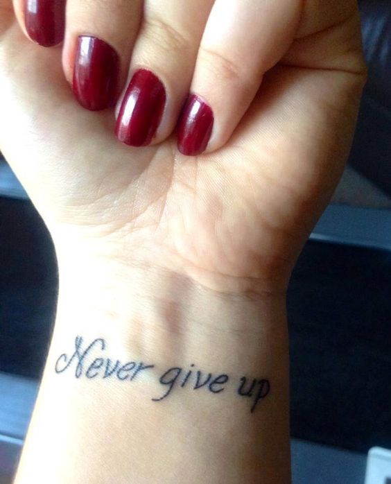 Gợi ý 700+ mẫu hình xăm chữ never give up khích lệ tinh thần - Genztattoo