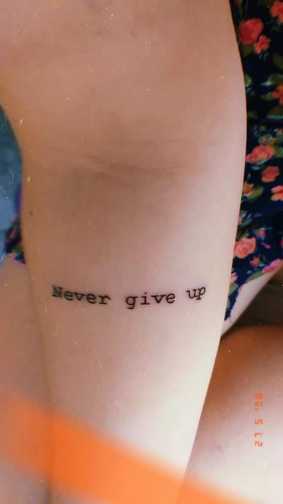 Gợi ý 700+ mẫu hình xăm chữ never give up khích lệ tinh thần - Genztattoo