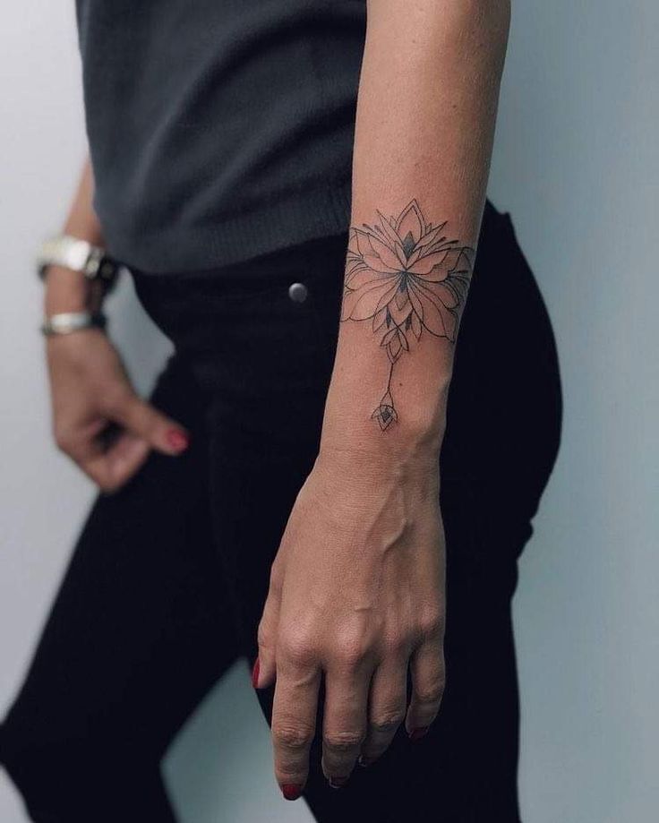 hình tattoo cuốn hút cho phái đẹp