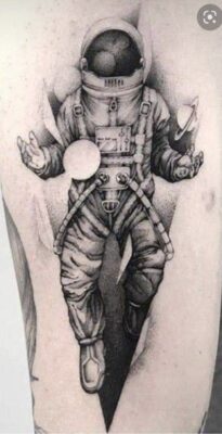 Gợi ý 666+ hình xăm phi hành gia hot nhất hiện nay - Genztattoo