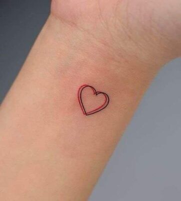 một trái tim nhỏ ở cổ tay là đã đủ nổi bậtmột trái tim nhỏ ở cổ tay là đã đủ nổi bật