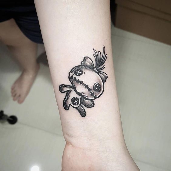 Top 150 hình xăm trắng đen mini mang đủ phong cách - Genztattoo