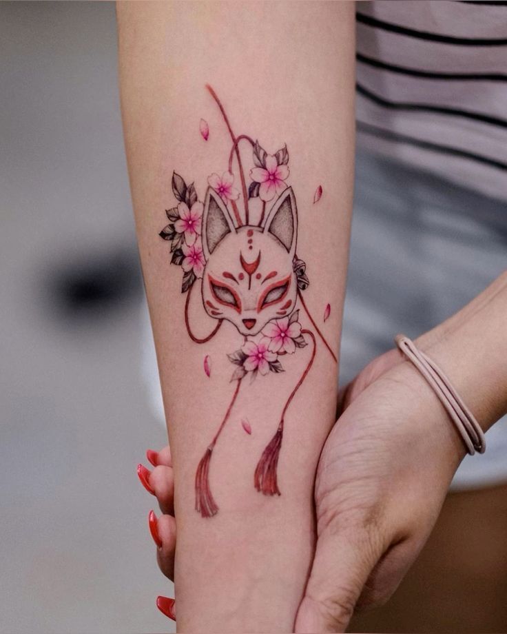 thiết kế hình xăm với đường nét tinh tế mẫu tattoo đường nét tinh xảo