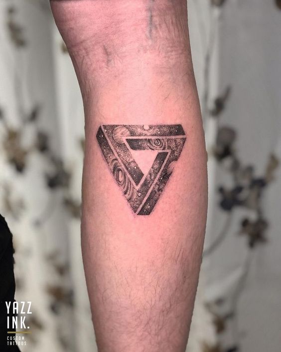Trọn bộ 333+ hình xăm tam giác cá tính và ấn tượng - Genztattoo