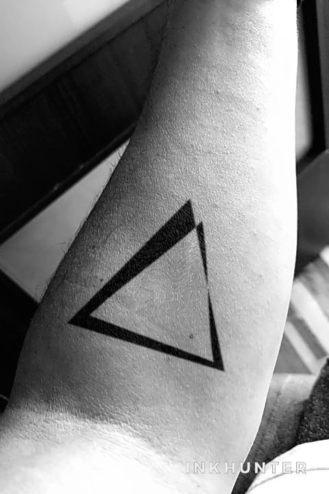 Trọn bộ 333+ hình xăm tam giác cá tính và ấn tượng - Genztattoo