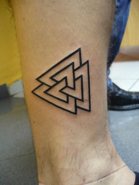 Trọn bộ 333+ hình xăm tam giác cá tính và ấn tượng - Genztattoo