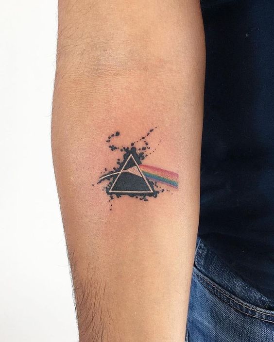 Trọn bộ 333+ hình xăm tam giác cá tính và ấn tượng - Genztattoo