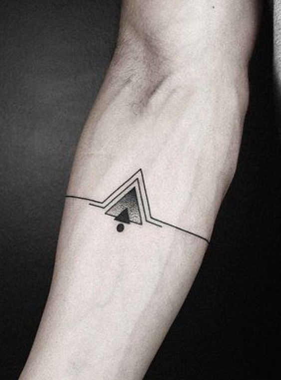 Trọn bộ 333+ hình xăm tam giác cá tính và ấn tượng - Genztattoo