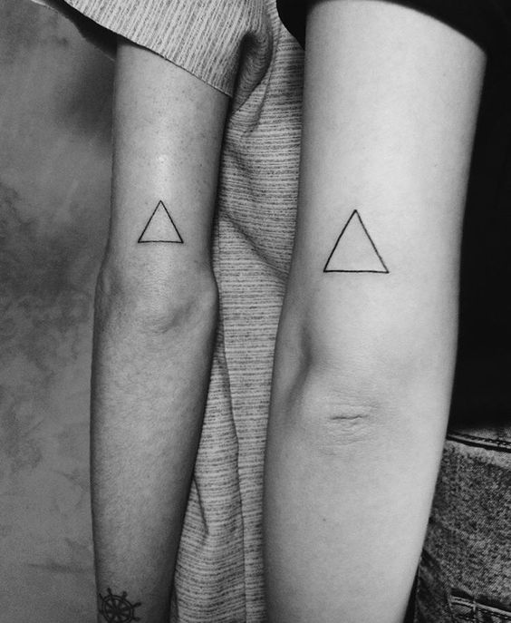 Trọn bộ 333+ hình xăm tam giác cá tính và ấn tượng - Genztattoo