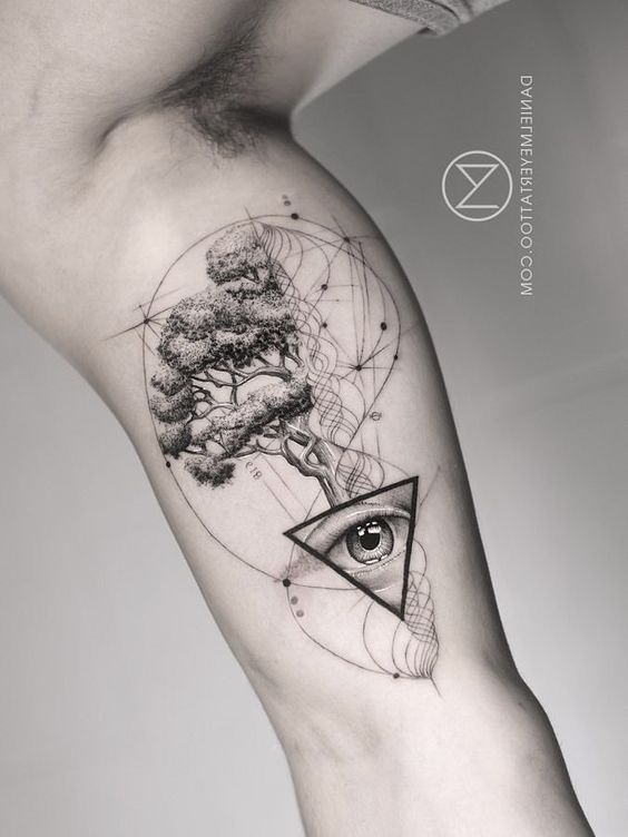 Trọn bộ 333+ hình xăm tam giác cá tính và ấn tượng - Genztattoo