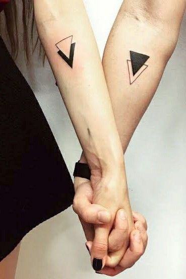 Trọn bộ 333+ hình xăm tam giác cá tính và ấn tượng - Genztattoo