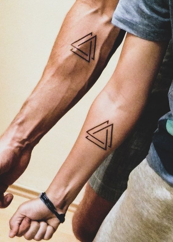 Trọn bộ 333+ hình xăm tam giác cá tính và ấn tượng - Genztattoo