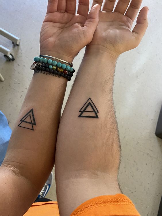 Trọn bộ 333+ hình xăm tam giác cá tính và ấn tượng - Genztattoo