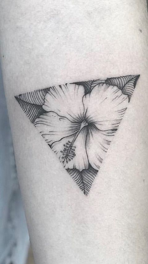 Trọn bộ 333+ hình xăm tam giác cá tính và ấn tượng - Genztattoo
